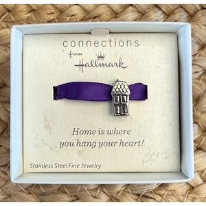 Hallmark Connections Home Is Where You Hang Your Heart Charm